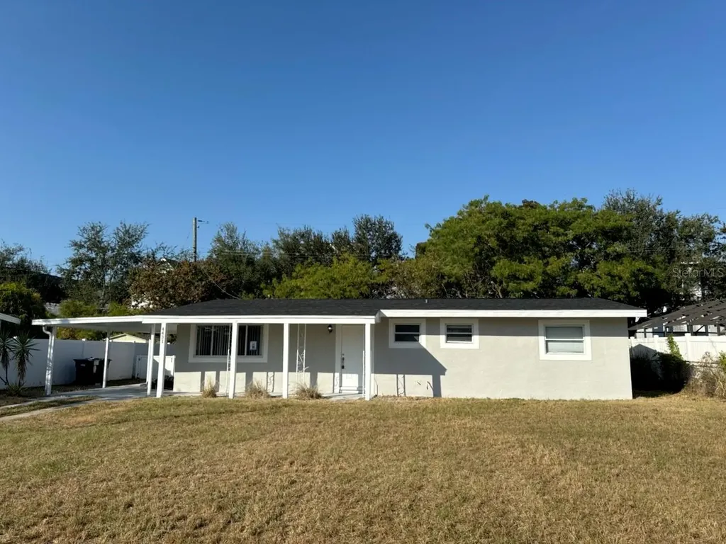 4431 W Wallace Avenue Tampa FL 33611