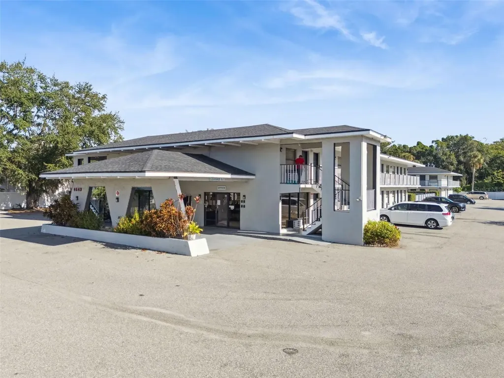 4643 W Irlo Bronson Memorial Highway Kissimmee FL 34746