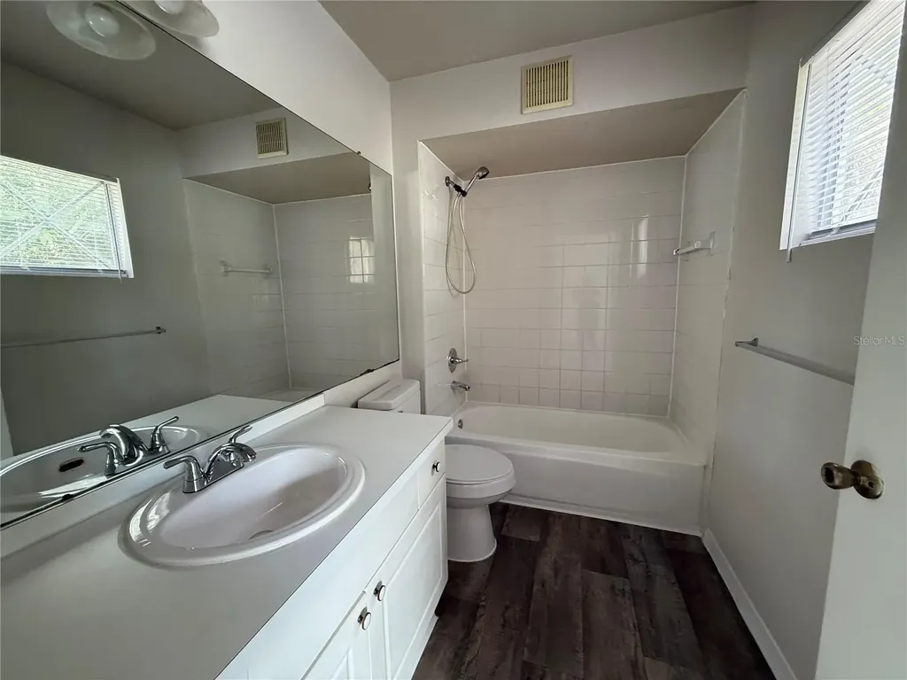 4201 Woodstorks Walk Way Lutz FL 33558
