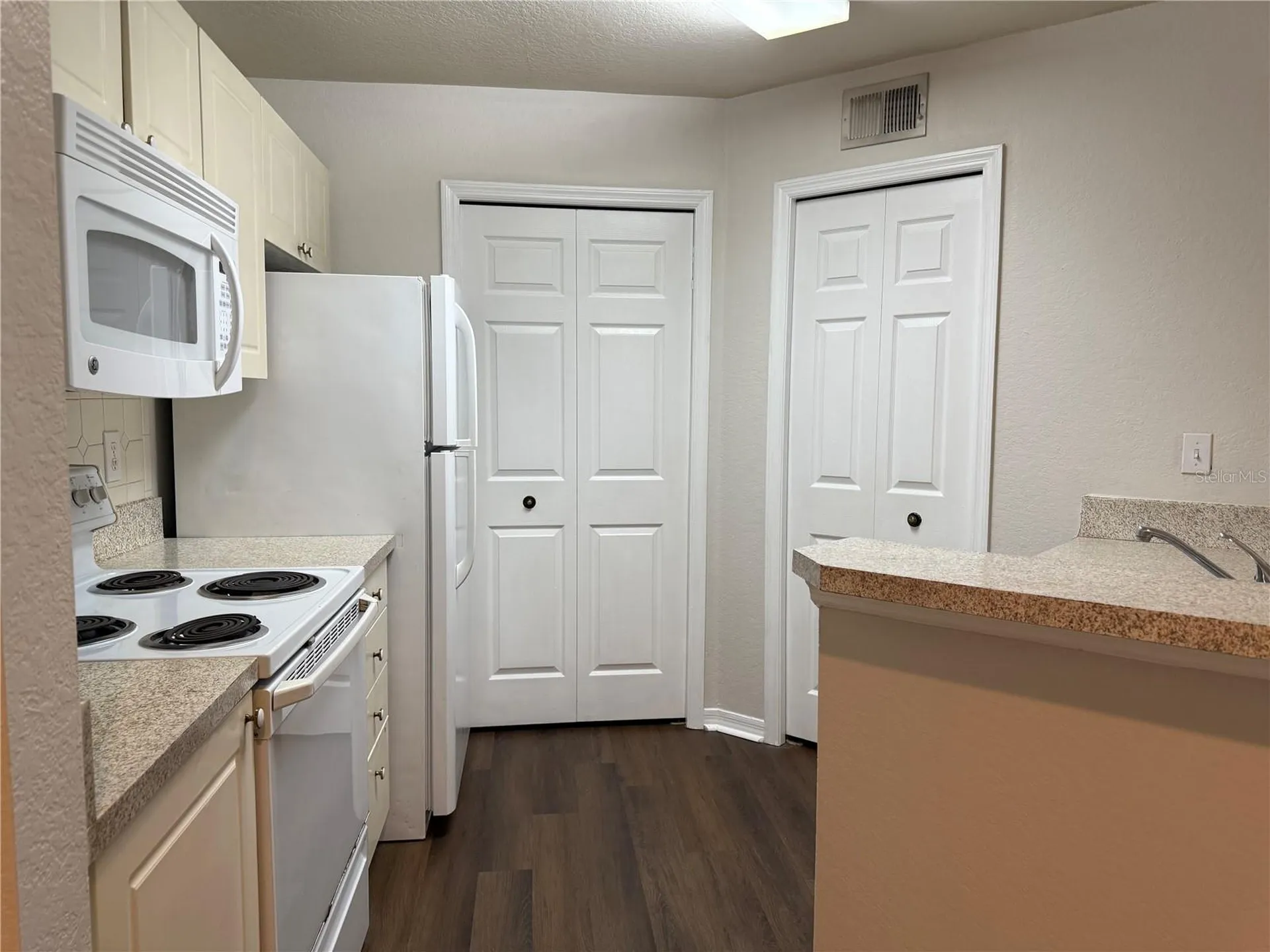 4201 Woodstorks Walk Way Lutz FL 33558