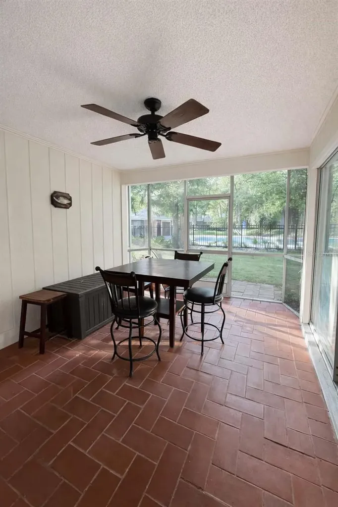 626 Red Oak Circle Altamonte Springs FL 32701