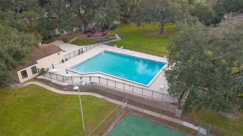 626 Red Oak Circle Altamonte Springs FL 32701