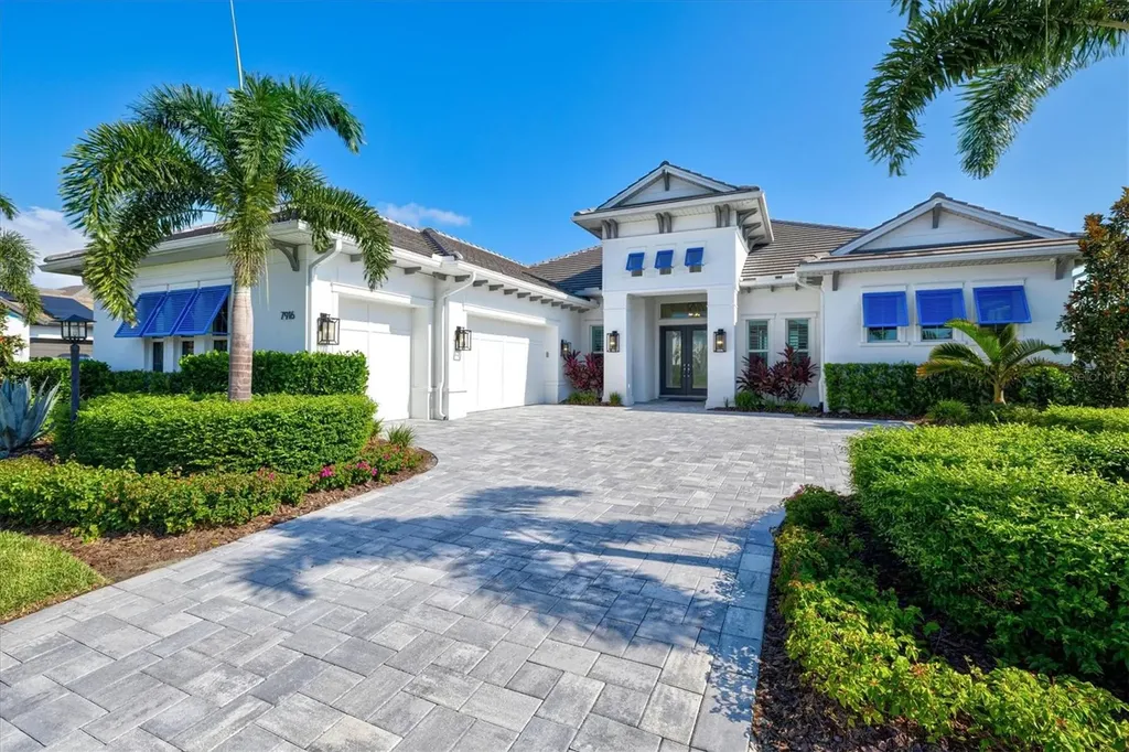 7916 Mainsail Lane Sarasota FL 34240