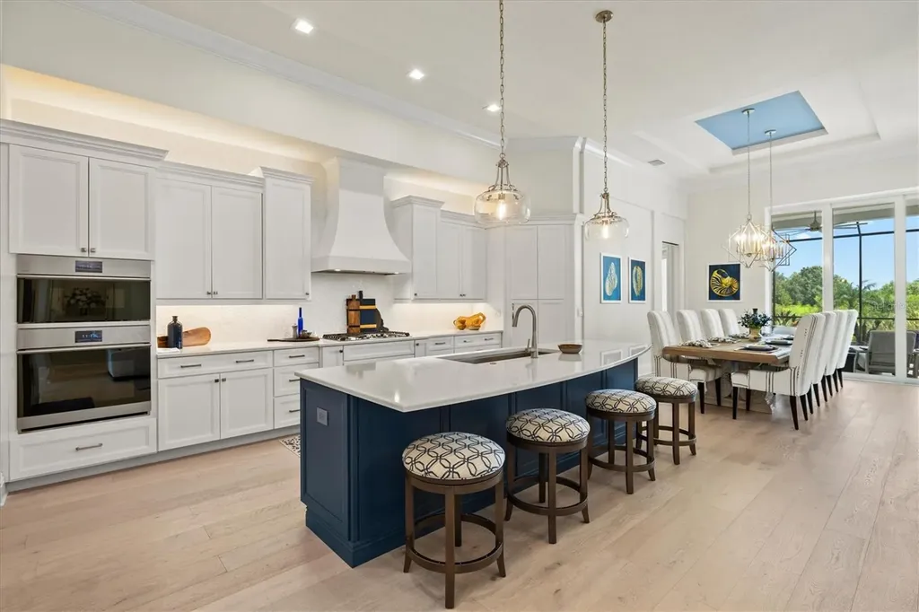 7916 Mainsail Lane Sarasota FL 34240