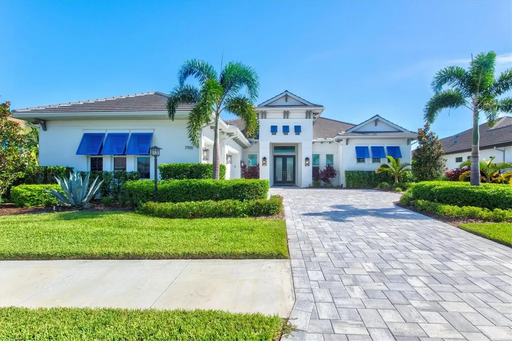 7916 Mainsail Lane Sarasota FL 34240