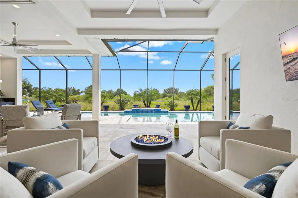 7916 Mainsail Lane Sarasota FL 34240