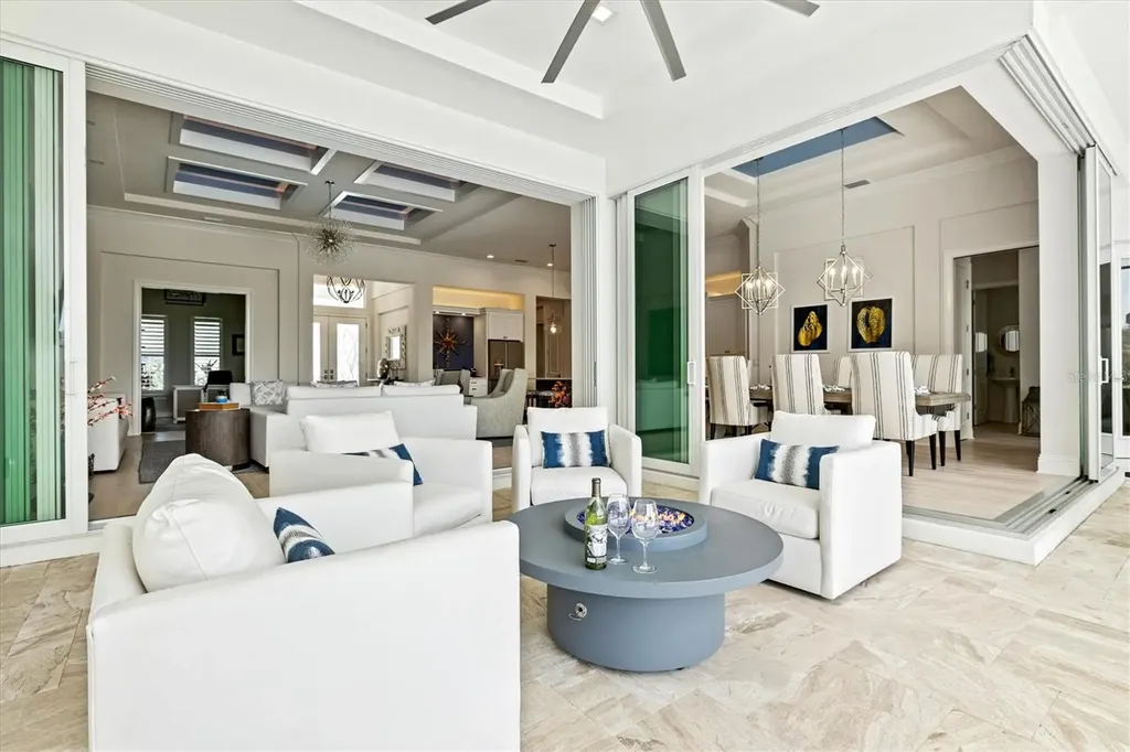 7916 Mainsail Lane Sarasota FL 34240