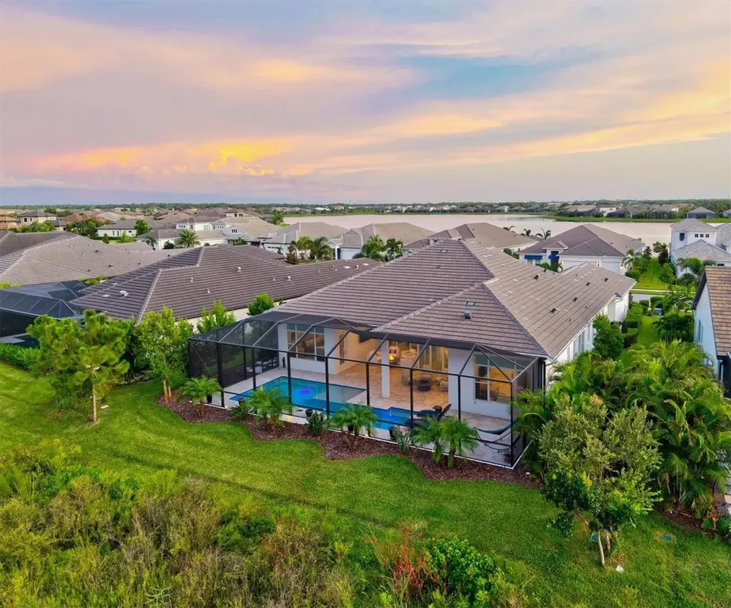 7916 Mainsail Lane Sarasota FL 34240
