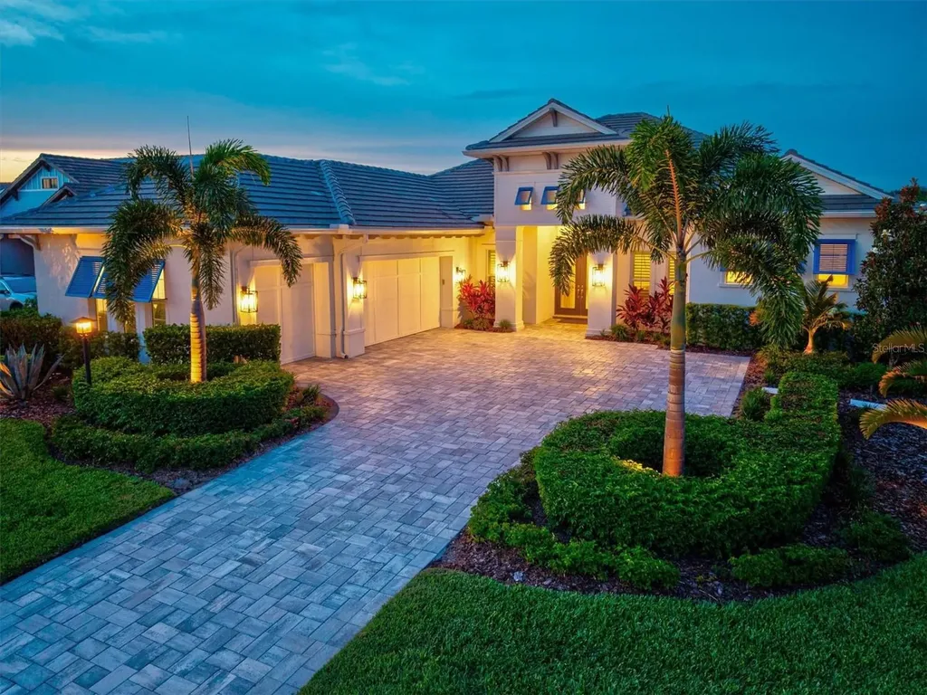 7916 Mainsail Lane Sarasota FL 34240
