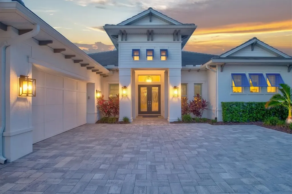 7916 Mainsail Lane Sarasota FL 34240