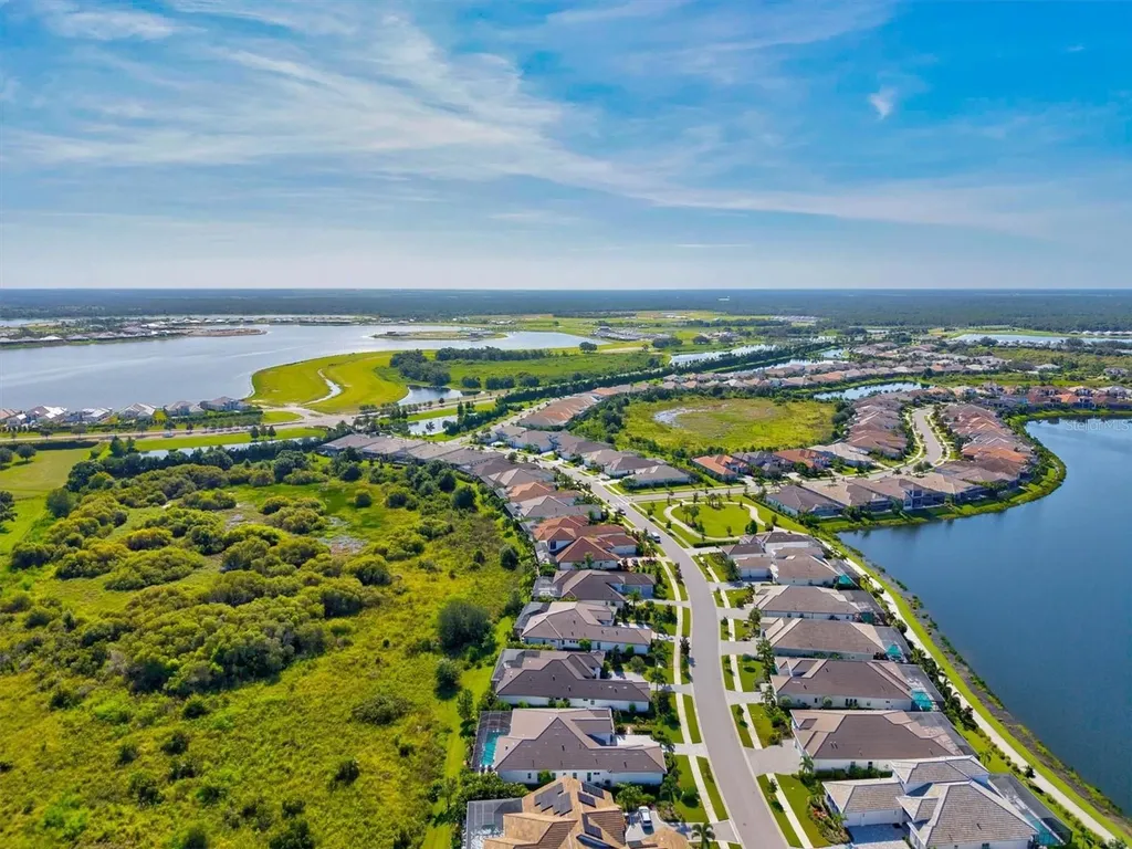 7916 Mainsail Lane Sarasota FL 34240