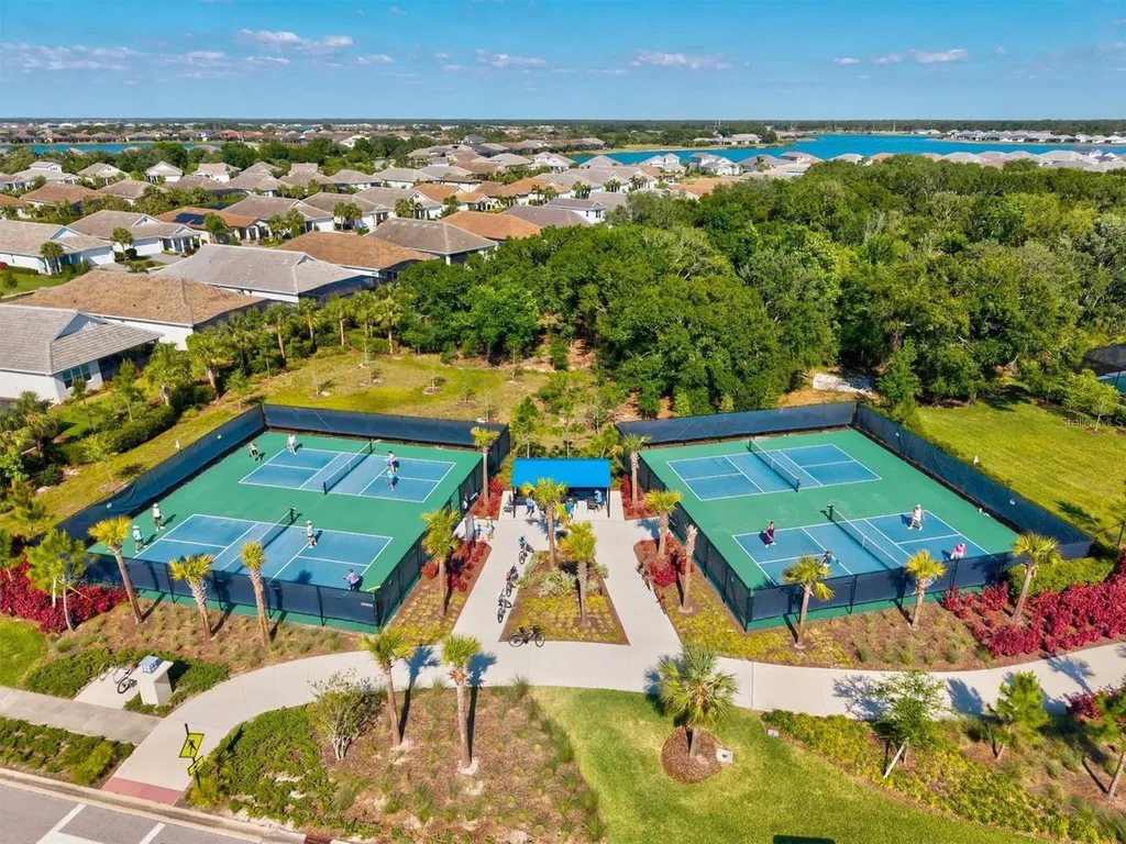 7916 Mainsail Lane Sarasota FL 34240