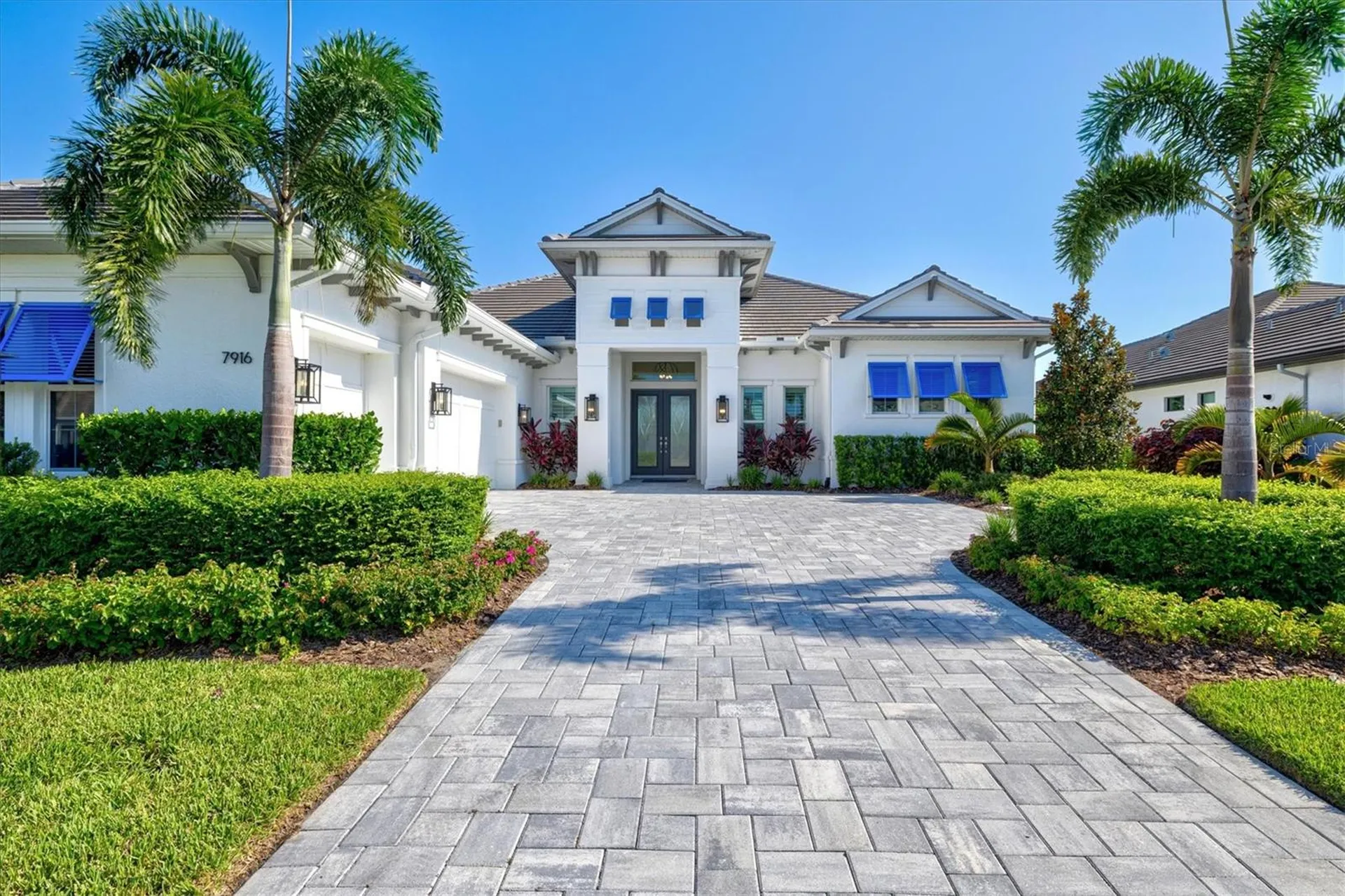 7916 Mainsail Lane Sarasota FL 34240
