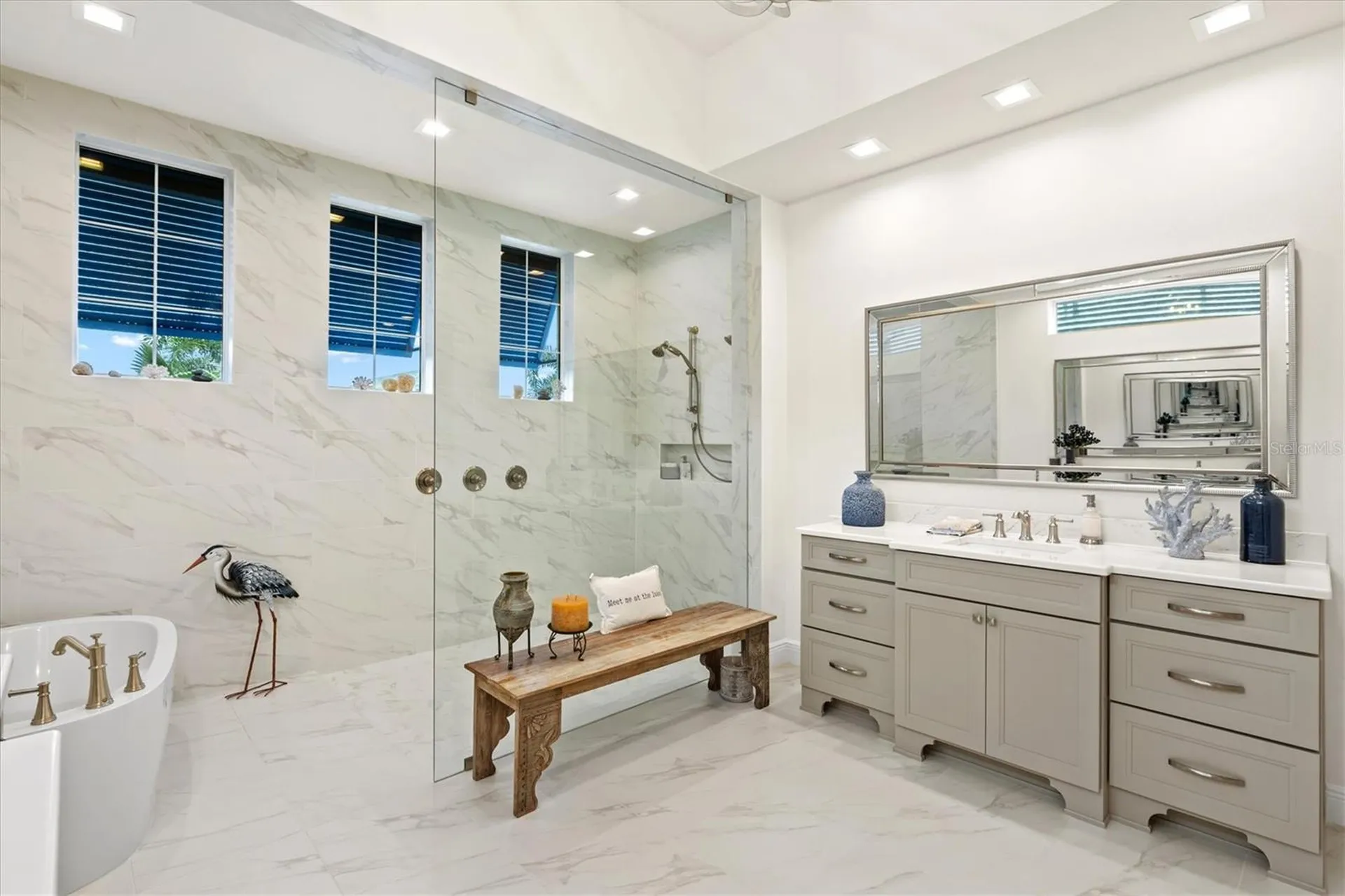 7916 Mainsail Lane Sarasota FL 34240