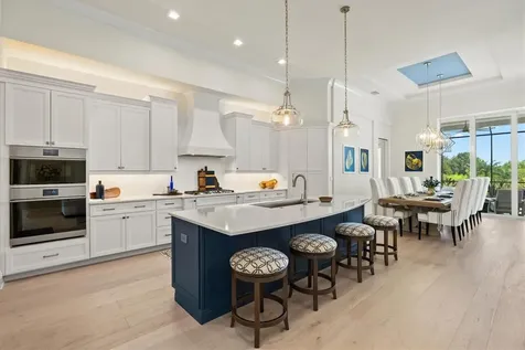 7916 Mainsail Lane Sarasota FL 34240