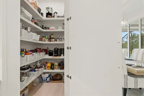 7916 Mainsail Lane Sarasota FL 34240