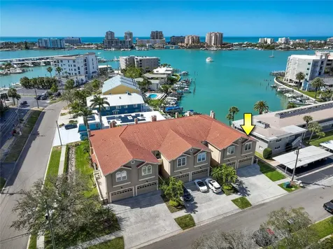 372 Larboard Way Clearwater Beach FL 33767