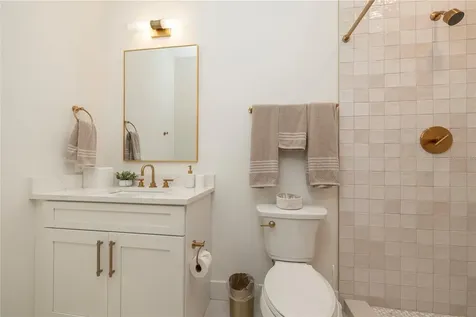 372 Larboard Way Clearwater Beach FL 33767