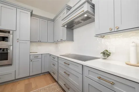 372 Larboard Way Clearwater Beach FL 33767