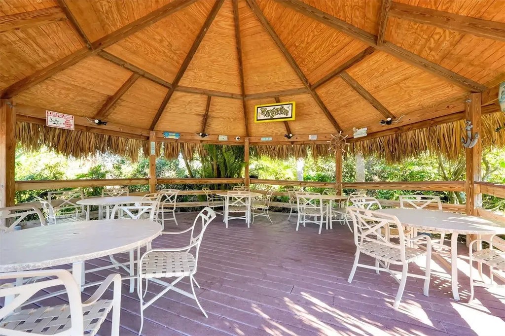 1004 Gran Bahama Boulevard Davenport FL 33897