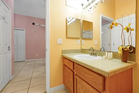 1004 Gran Bahama Boulevard Davenport FL 33897