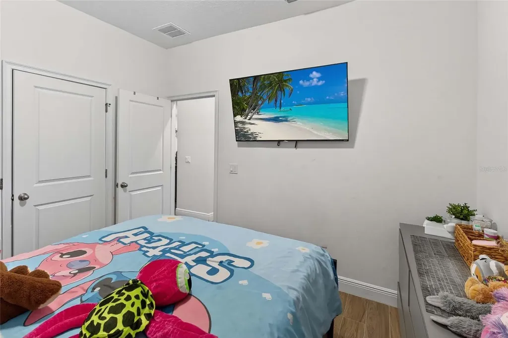1664 Redfin Drive Kissimmee FL 34759