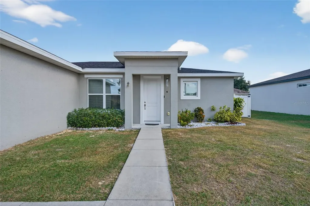 1664 Redfin Drive Kissimmee FL 34759