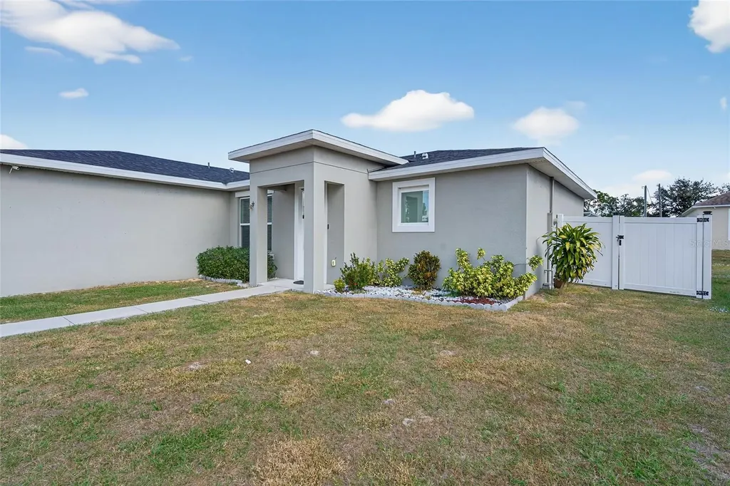 1664 Redfin Drive Kissimmee FL 34759