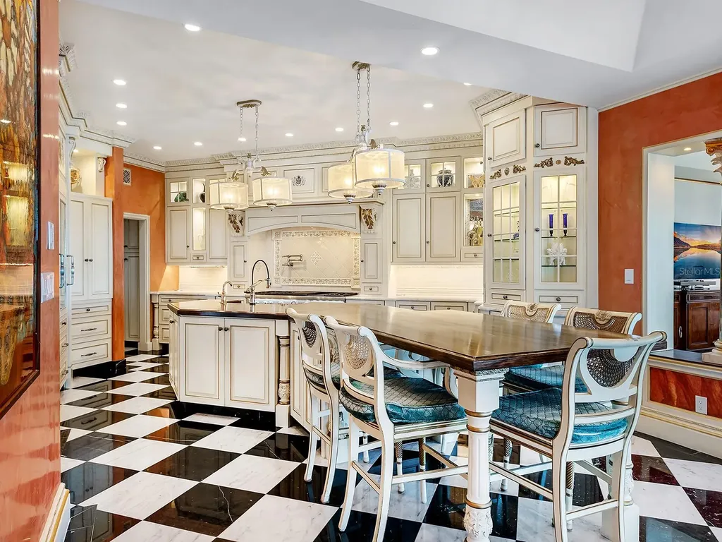 1310 S Lake Shore Drive Sarasota FL 34231