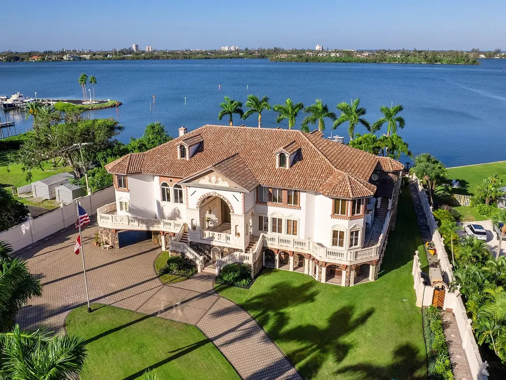 1310 S Lake Shore Drive Sarasota FL 34231