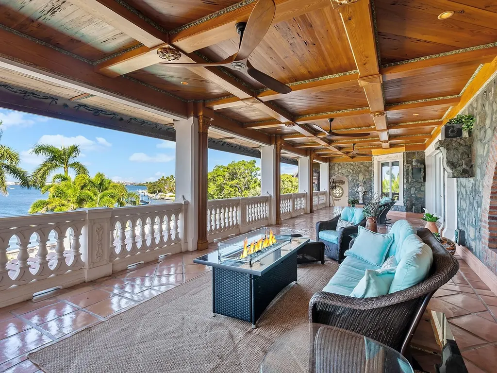 1310 S Lake Shore Drive Sarasota FL 34231