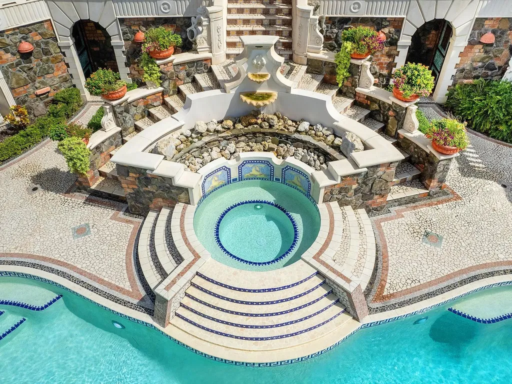 1310 S Lake Shore Drive Sarasota FL 34231