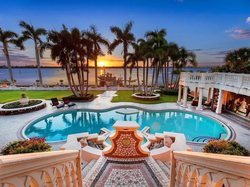 1310 S Lake Shore Drive Sarasota FL 34231