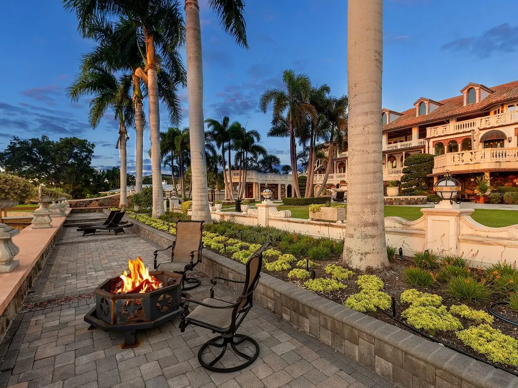 1310 S Lake Shore Drive Sarasota FL 34231
