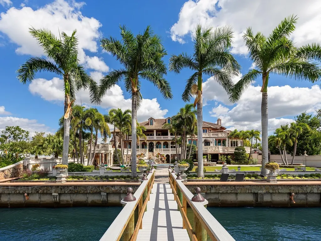 1310 S Lake Shore Drive Sarasota FL 34231