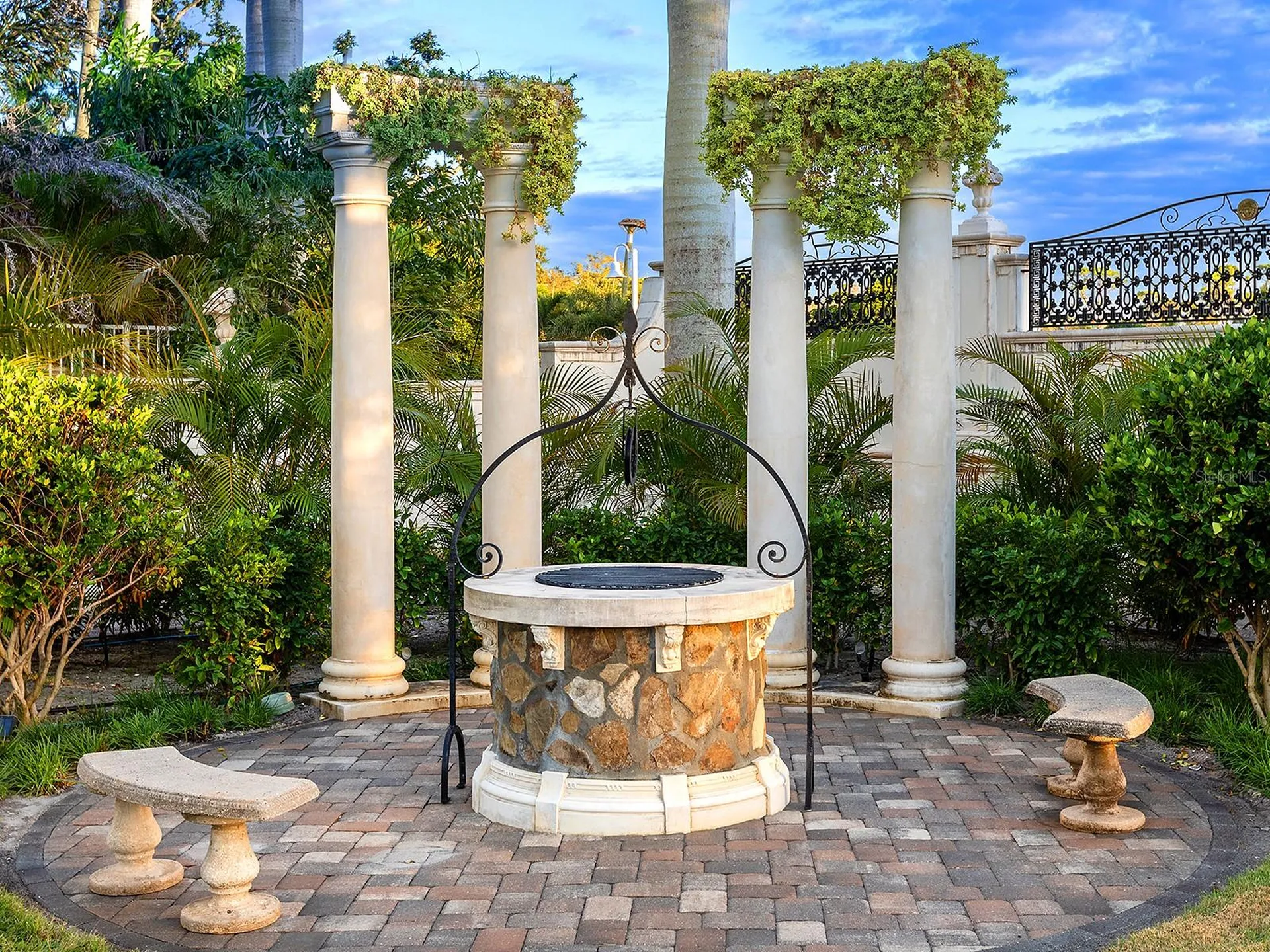 1310 S Lake Shore Drive Sarasota FL 34231