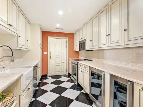 1310 S Lake Shore Drive Sarasota FL 34231