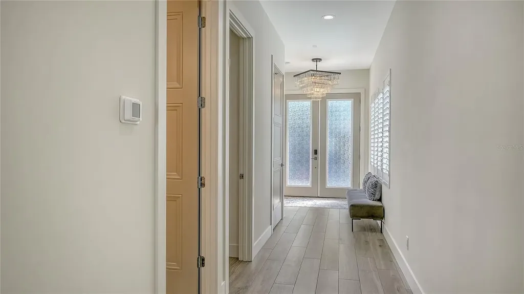1659 Devonshire Lane Sarasota FL 34236