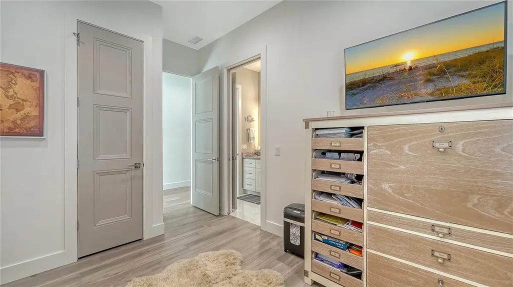 1659 Devonshire Lane Sarasota FL 34236