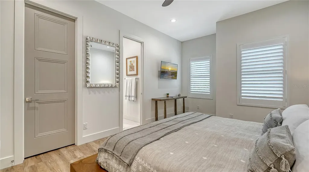 1659 Devonshire Lane Sarasota FL 34236