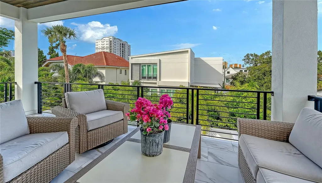 1659 Devonshire Lane Sarasota FL 34236