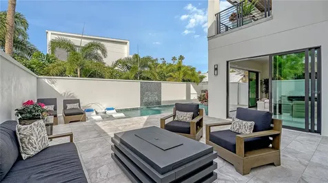 1659 Devonshire Lane Sarasota FL 34236