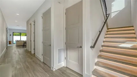 1659 Devonshire Lane Sarasota FL 34236