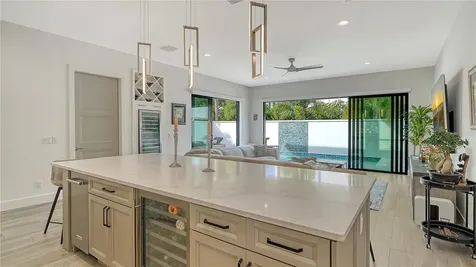 1659 Devonshire Lane Sarasota FL 34236