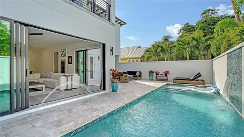 1659 Devonshire Lane Sarasota FL 34236