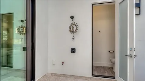 1659 Devonshire Lane Sarasota FL 34236