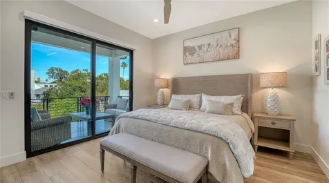 1659 Devonshire Lane Sarasota FL 34236