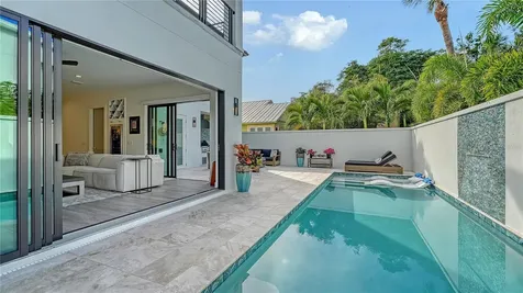 1659 Devonshire Lane Sarasota FL 34236