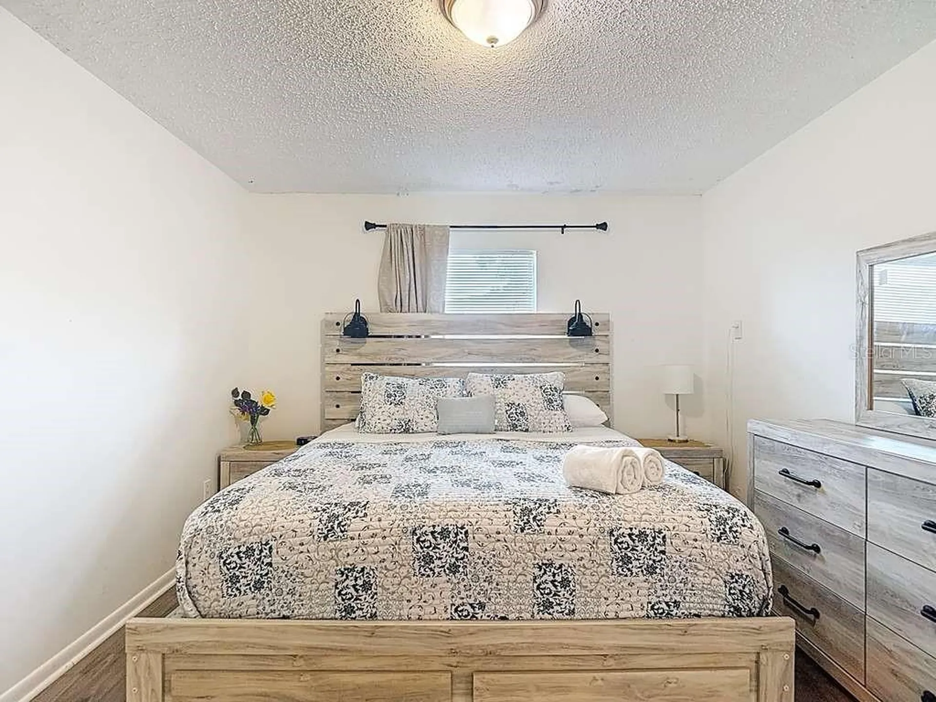 2520 W Saint John Street Tampa FL 33607