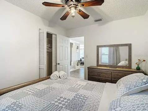 2520 W Saint John Street Tampa FL 33607